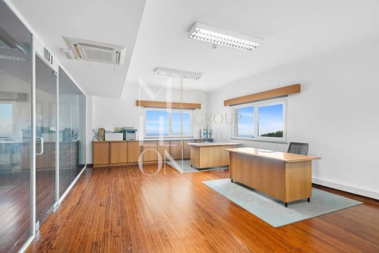 Armazém para Venda em Camacha Foto 21