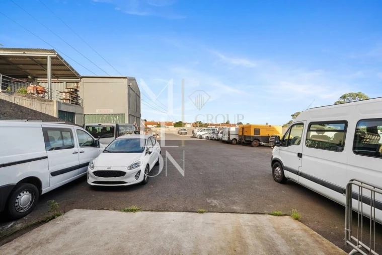 Armazém para Venda em Camacha Foto 89