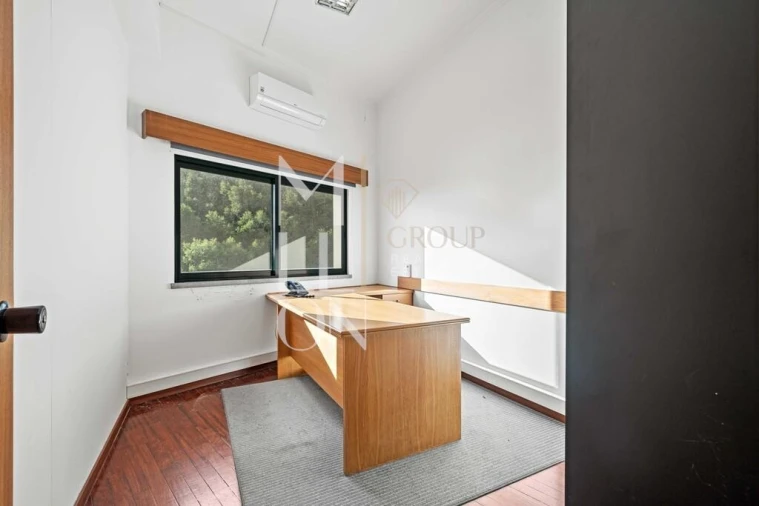 Armazém para Venda em Camacha Foto 41