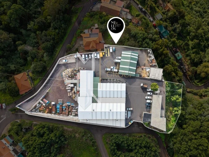 Armazém para Venda em Camacha Foto 1