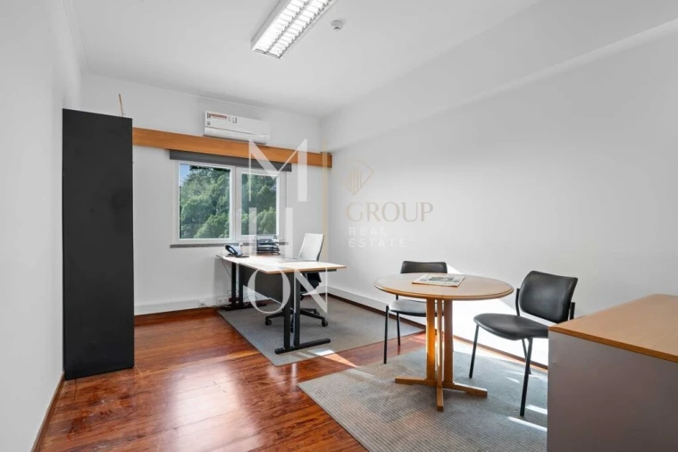 Armazém para Venda em Camacha Foto 28