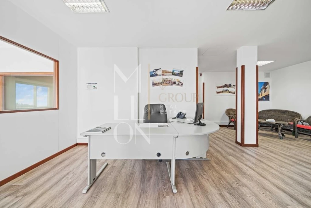 Armazém para Venda em Camacha Foto 55