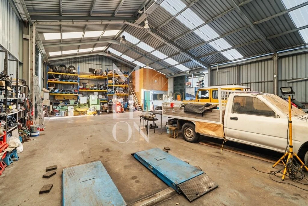 Armazém para Venda em Camacha Foto 87