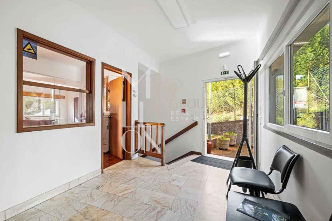 Armazém para Venda em Camacha Foto 39