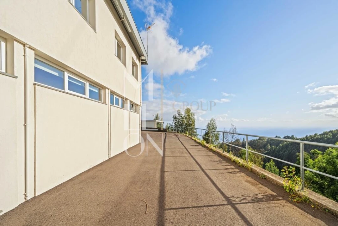 Armazém para Venda em Camacha Foto 58