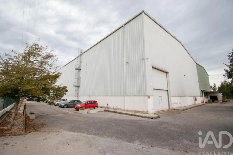 Armazém para Arrendamento em Marinha Grande Foto 2