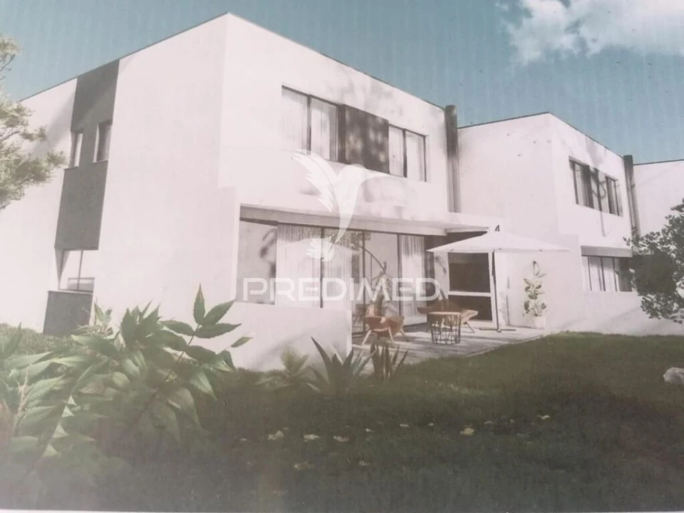 Moradia T3 para Venda em Lanhoso Foto 4