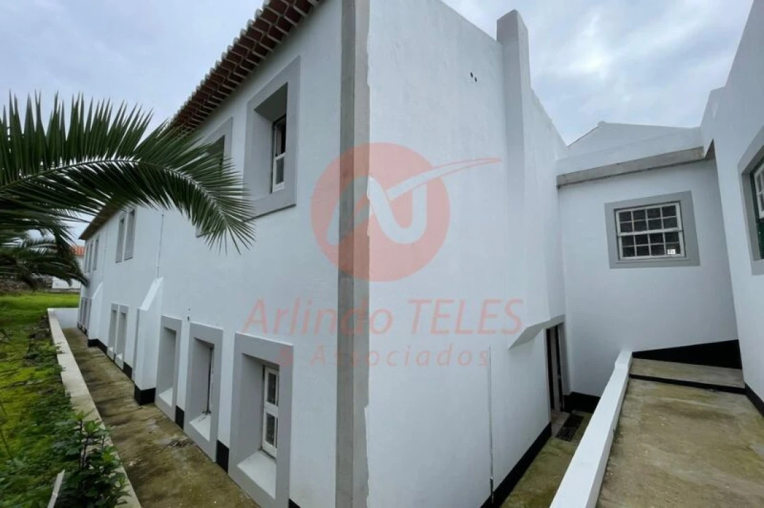 Moradia T5 para Venda em São Mateus da Calheta Foto 12