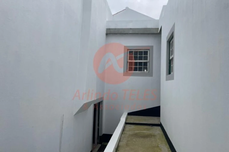 Moradia T5 para Venda em São Mateus da Calheta Foto 11