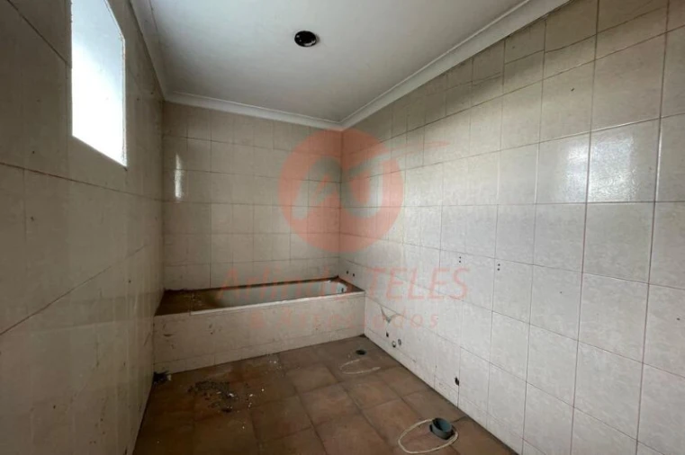 Moradia T5 para Venda em São Mateus da Calheta Foto 22