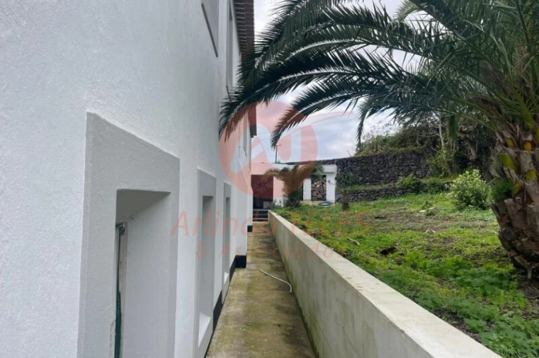 Moradia T5 para Venda em São Mateus da Calheta Foto 24