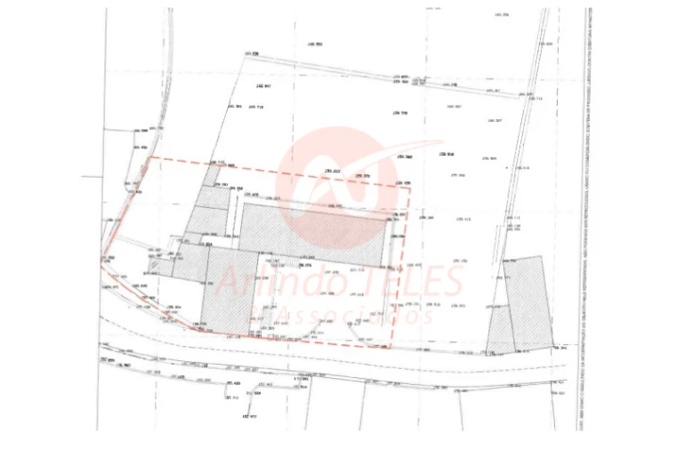 Moradia T5 para Venda em São Mateus da Calheta Foto 2