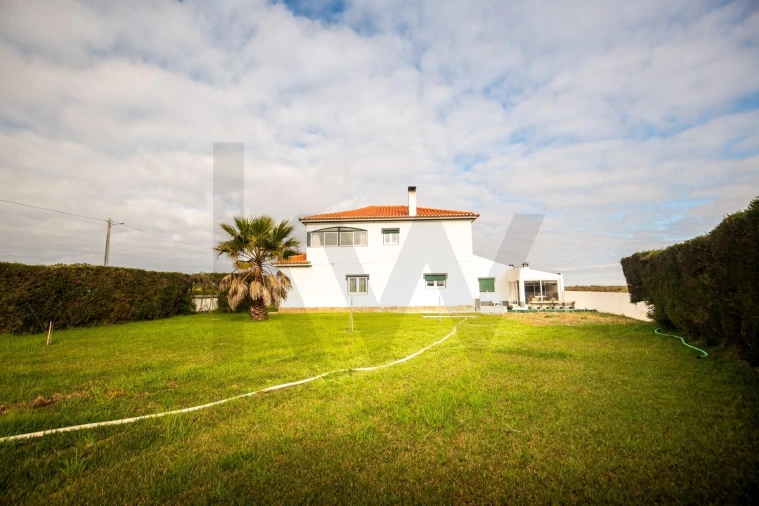 Moradia T3 para Venda em São Pedro da Cadeira Foto 1