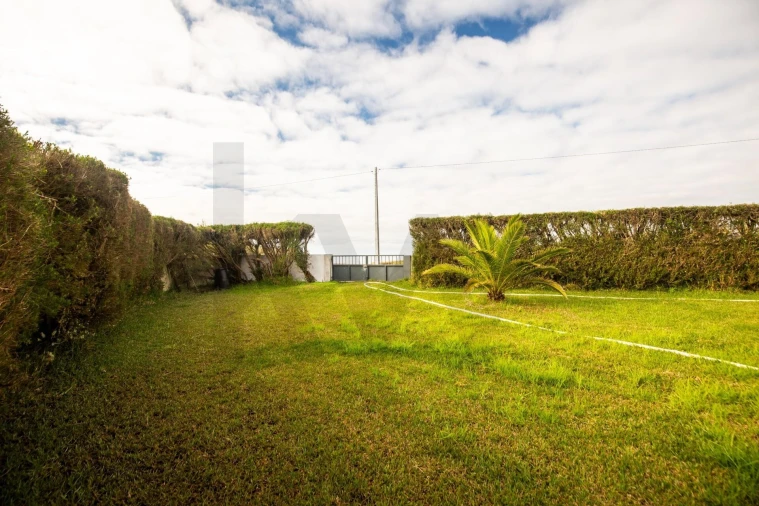 Moradia T3 para Venda em São Pedro da Cadeira Foto 3