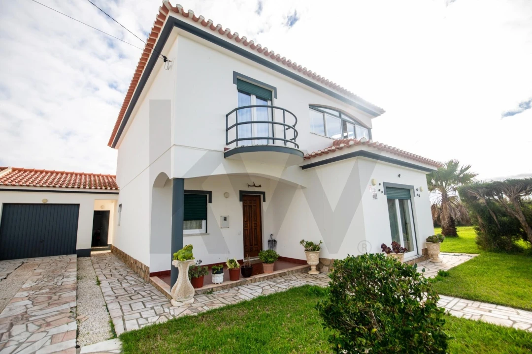 Moradia T3 para Venda em São Pedro da Cadeira Foto 2