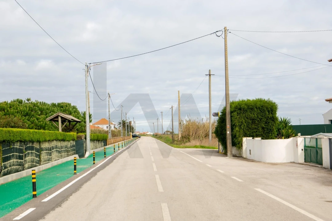 Moradia T3 para Venda em São Pedro da Cadeira Foto 27