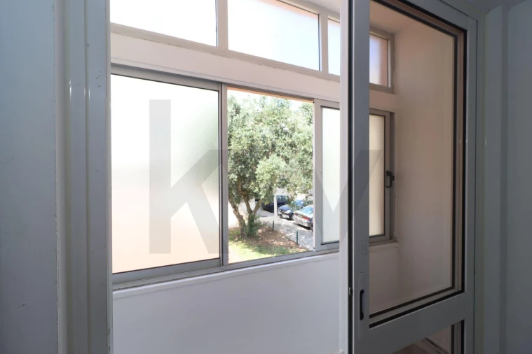 Apartamento T2 para Venda em Agualva e Mira-Sintra Foto 4