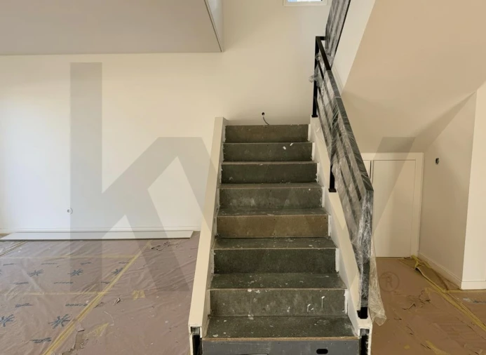 Moradia T4 para Venda em Alcabideche Foto 15