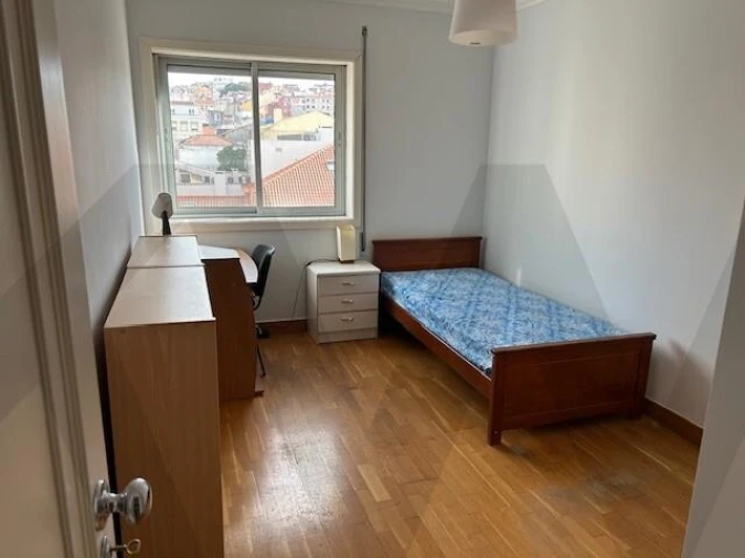 Apartamento T2 para Arrendamento em Misericórdia Foto 6