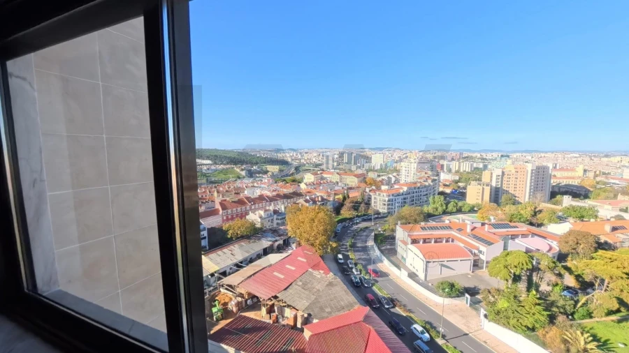 Apartamento T2 para Arrendamento em Campolide Foto 44