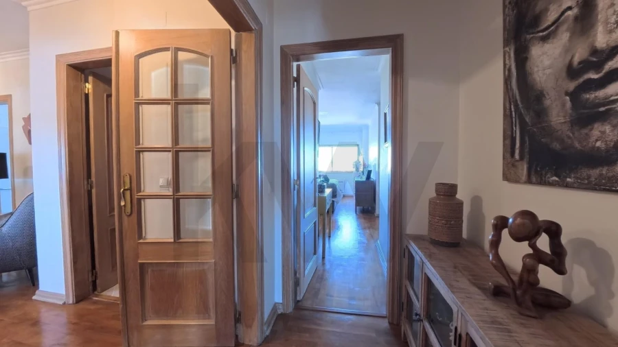 Apartamento T2 para Arrendamento em Campolide Foto 45