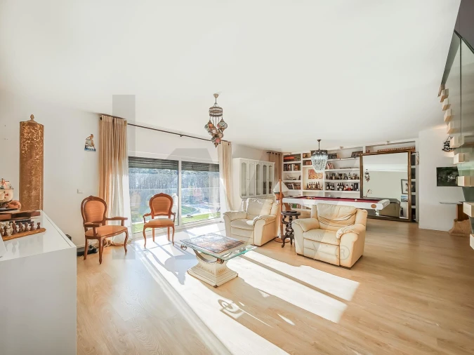 Apartamento T4 para Venda em Corroios Foto 4