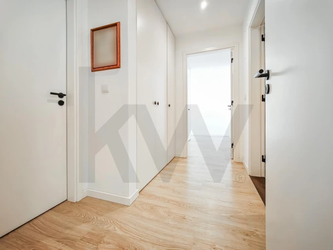 Apartamento T4 para Venda em Corroios Foto 8