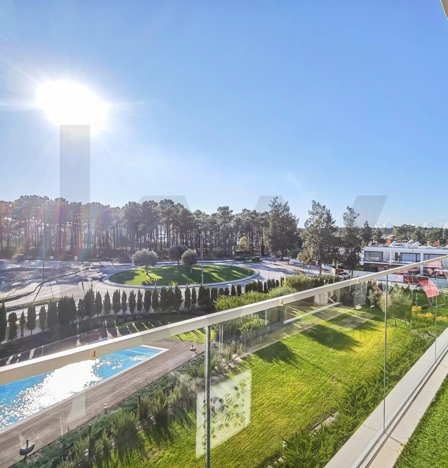 Apartamento T4 para Venda em Corroios Foto 1