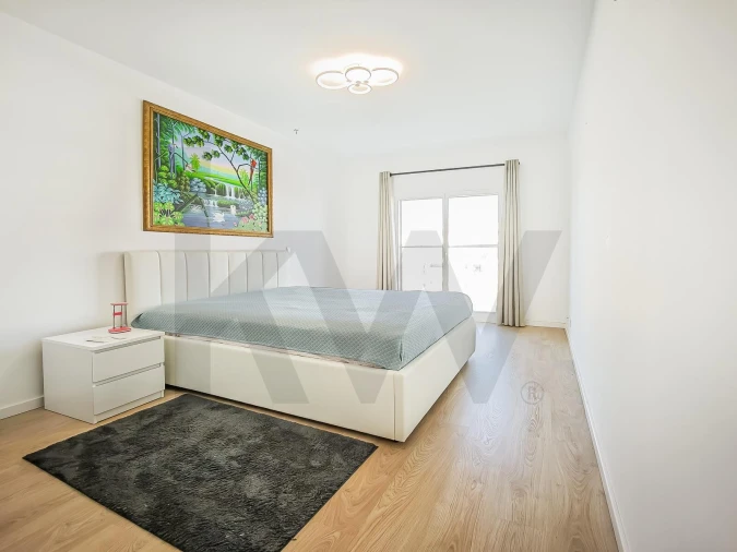 Apartamento T4 para Venda em Corroios Foto 7