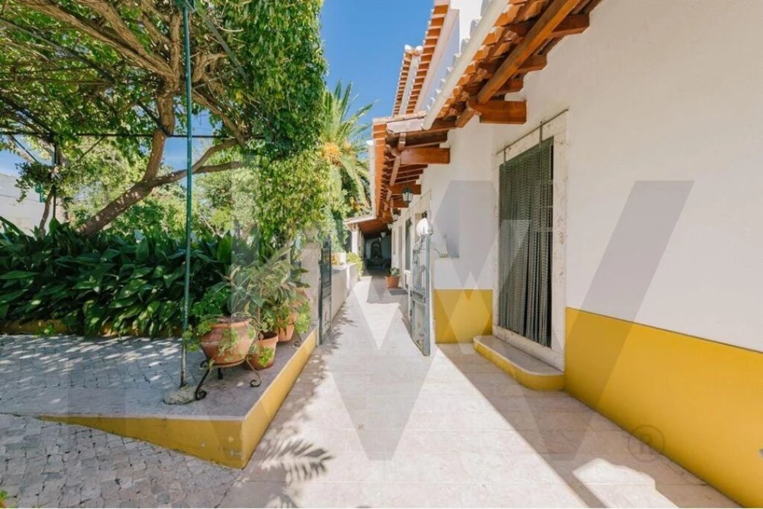 Moradia T9 para Venda em Benavente Foto 36