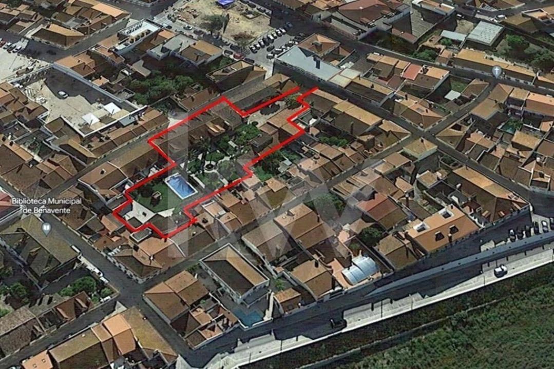 Moradia T9 para Venda em Benavente Foto 56