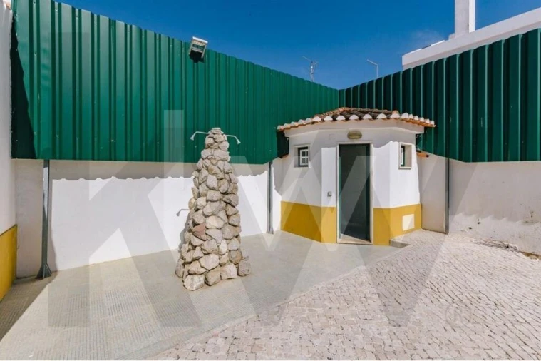 Moradia T9 para Venda em Benavente Foto 46