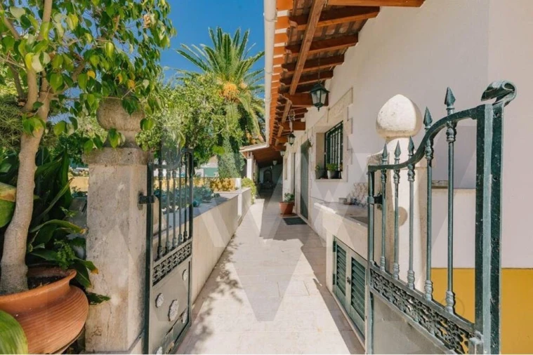 Moradia T9 para Venda em Benavente Foto 37