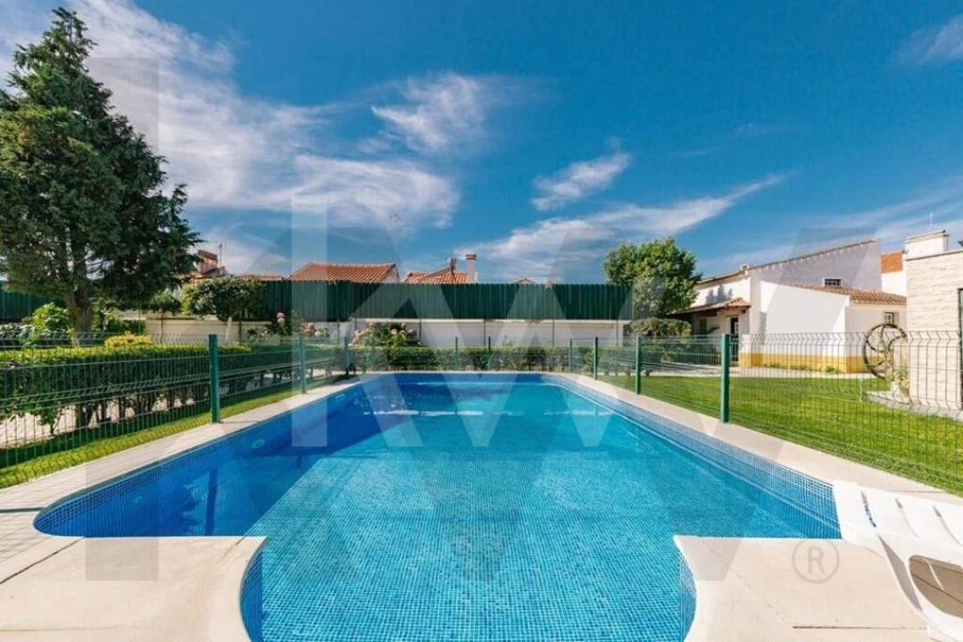 Moradia T9 para Venda em Benavente Foto 1