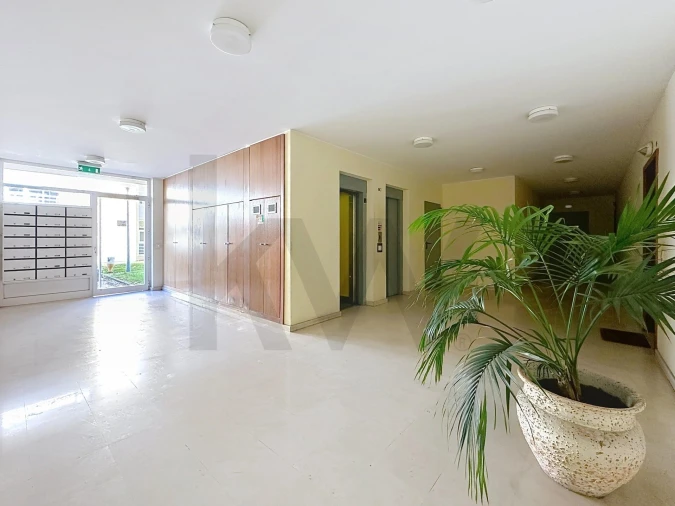 Apartamento T2 para Venda em São João da Madeira Foto 24