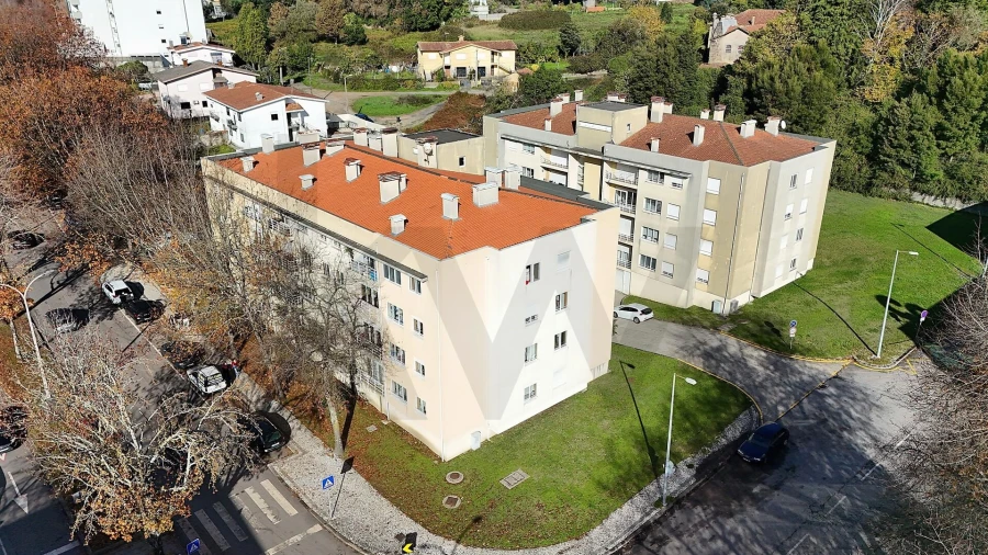 Apartamento T2 para Venda em São João da Madeira Foto 26