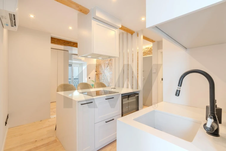 Apartamento T1 para Venda em Santa Maria Maior