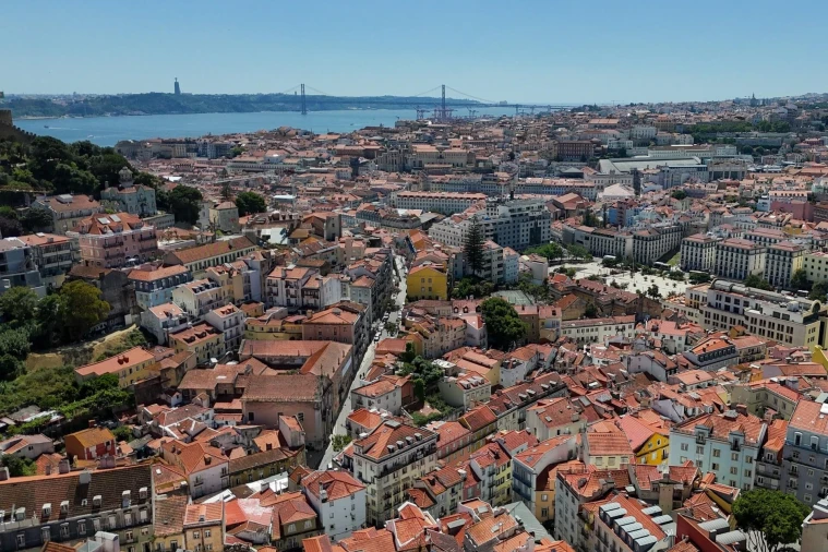 Apartamento T1 para Venda em Santa Maria Maior Foto 27