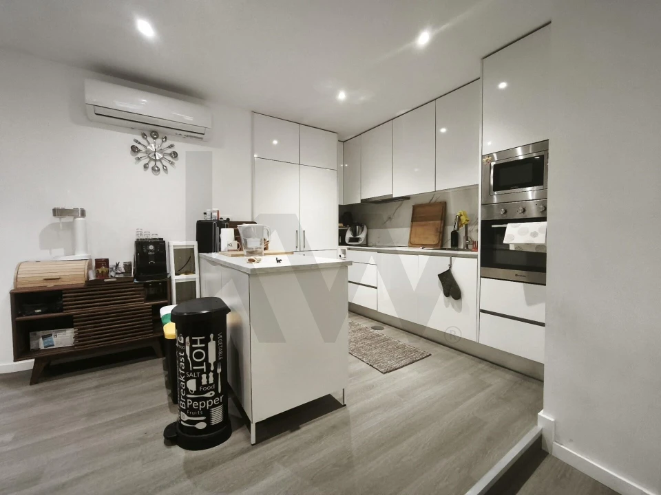 Moradia T4 para Venda em Rio Tinto Foto 3