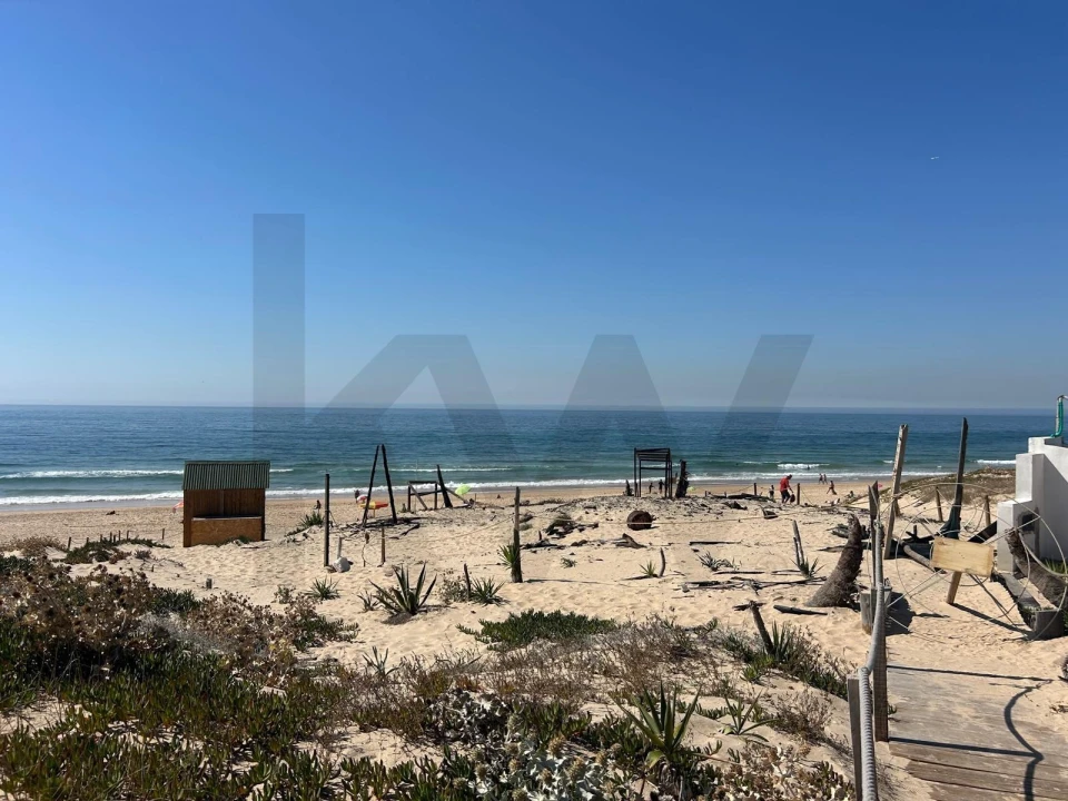 Apartamento T2 para Venda em Charneca de Caparica e Sobreda Foto 29