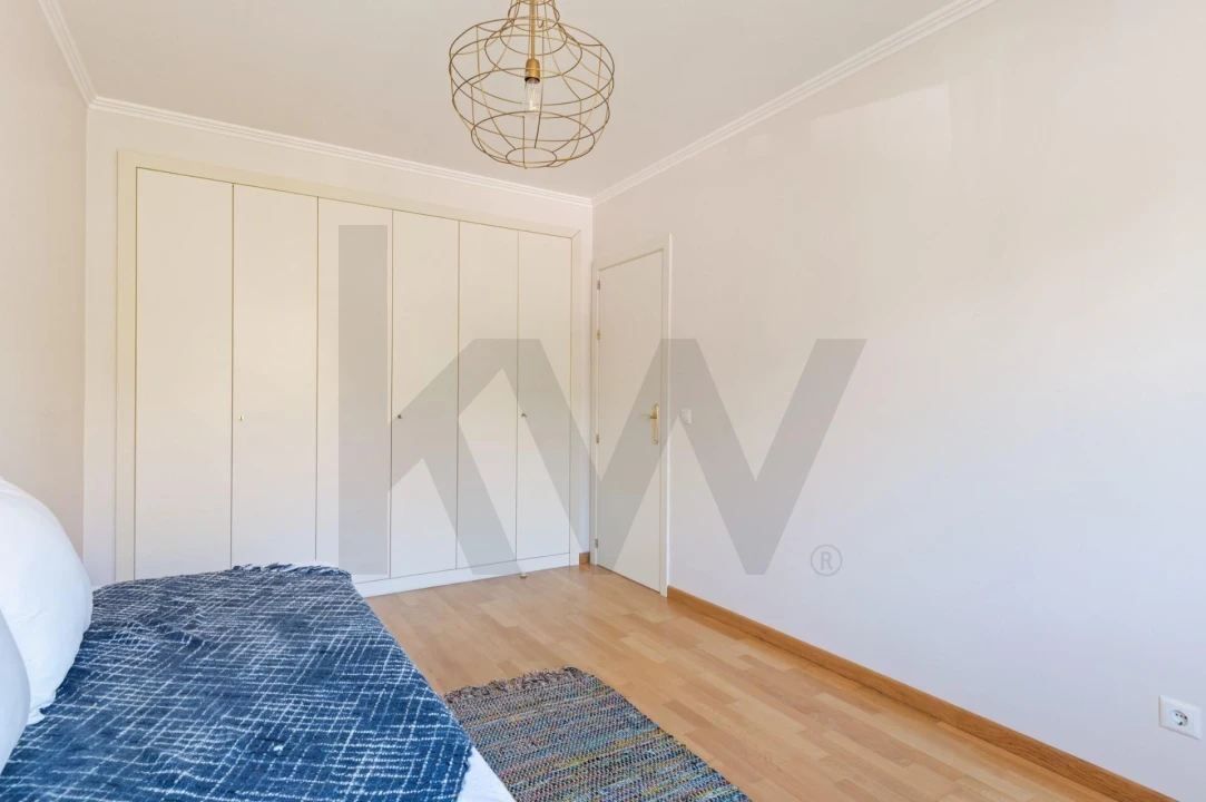 Apartamento T2 para Venda em Charneca de Caparica e Sobreda Foto 14