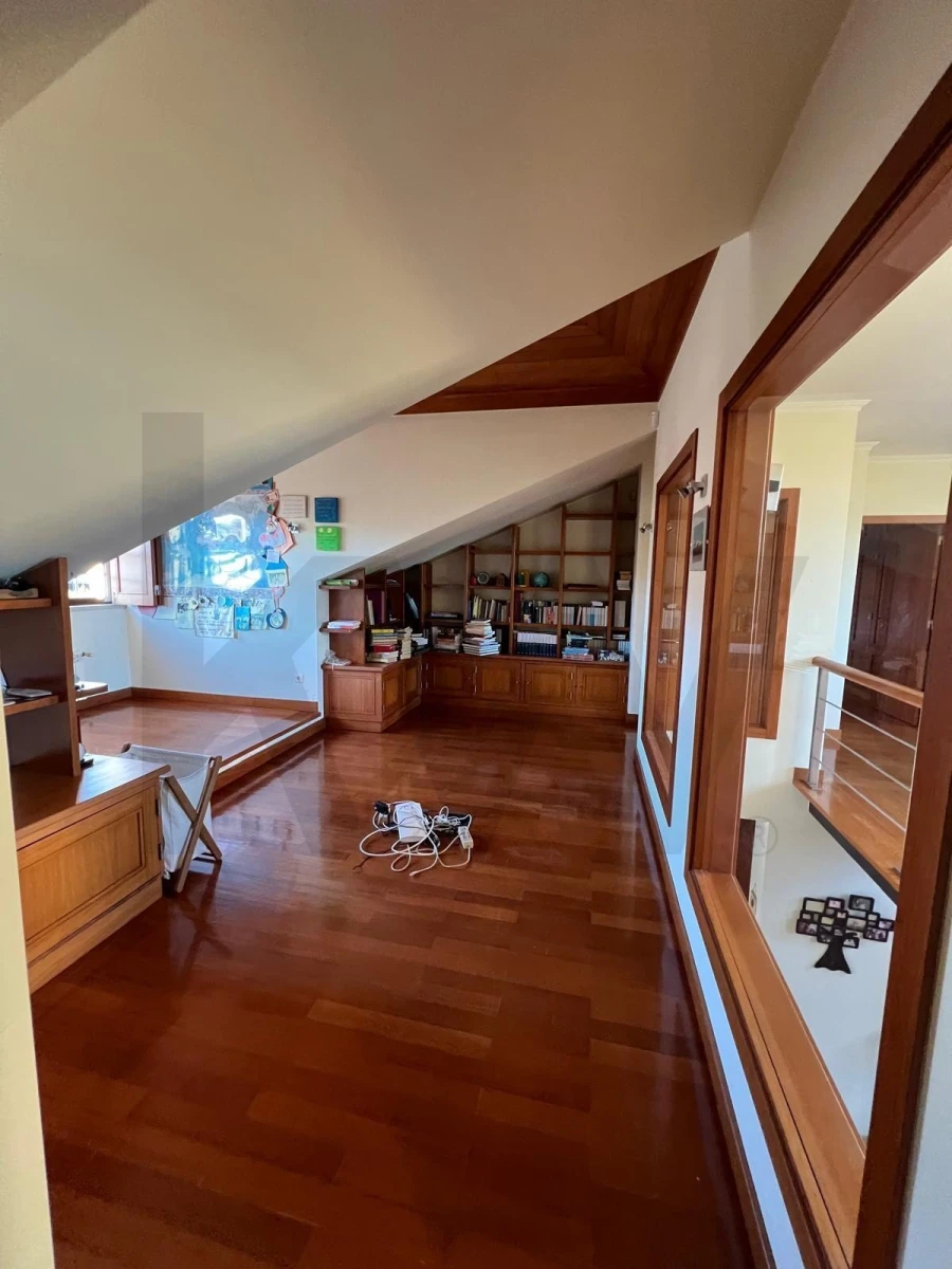 Moradia T4 para Venda em São João das Lampas e Terrugem Foto 64