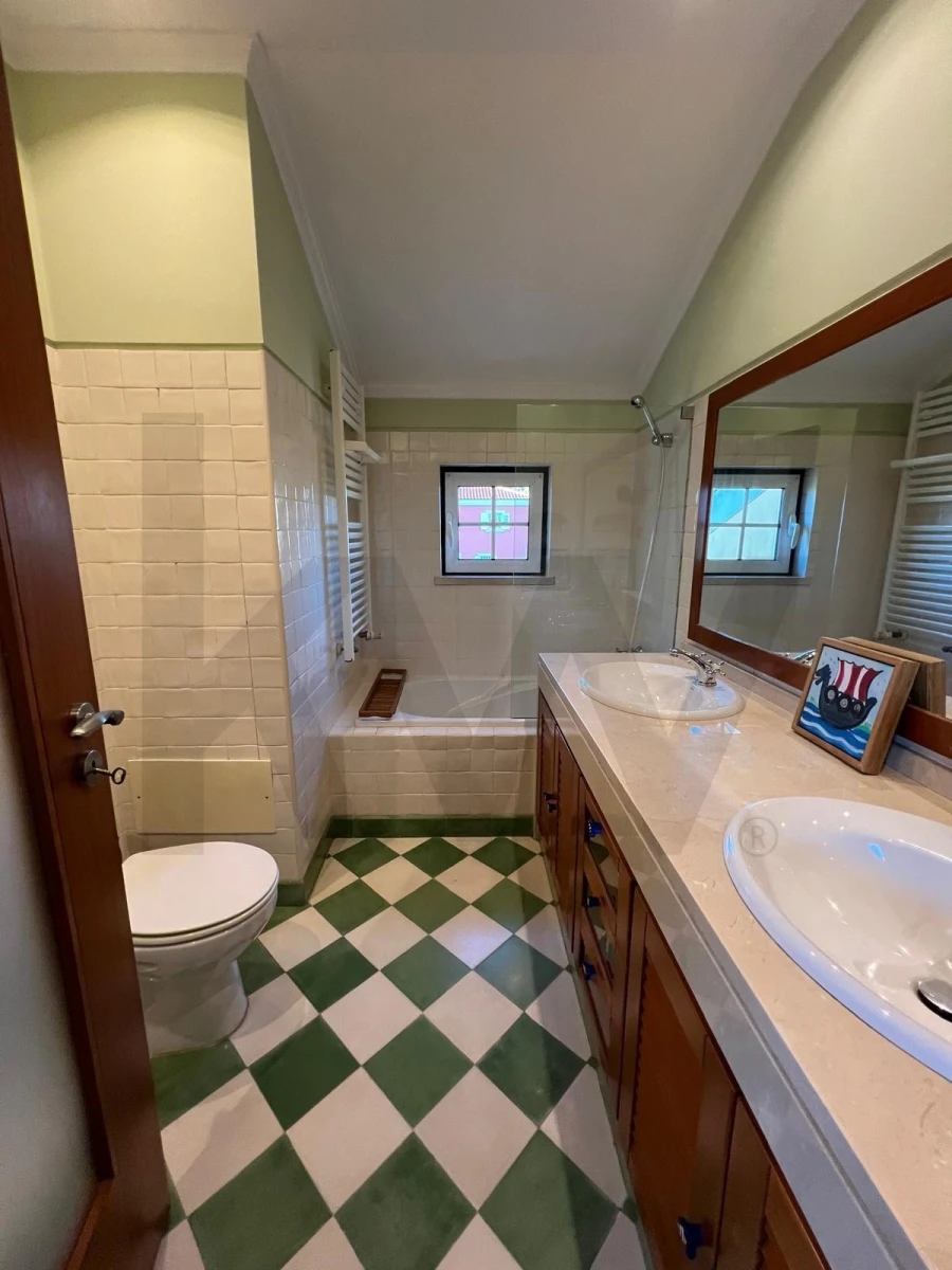 Moradia T4 para Venda em São João das Lampas e Terrugem Foto 21