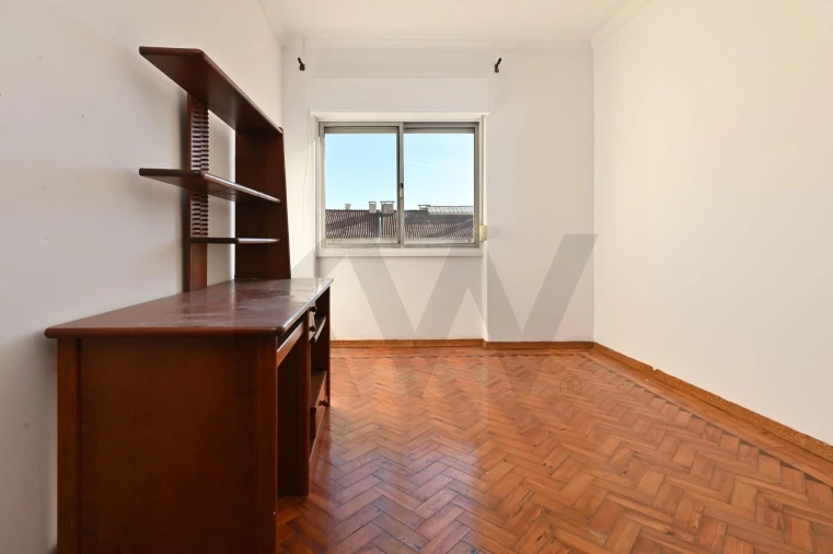 Apartamento T3 para Venda em Carnaxide e Queijas Foto 9