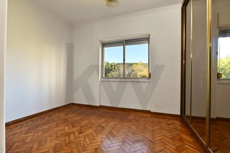 Apartamento T3 para Venda em Carnaxide e Queijas Foto 7