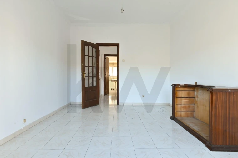 Apartamento T3 para Venda em Carnaxide e Queijas Foto 14