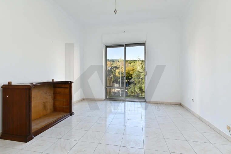 Apartamento T3 para Venda em Carnaxide e Queijas Foto 13