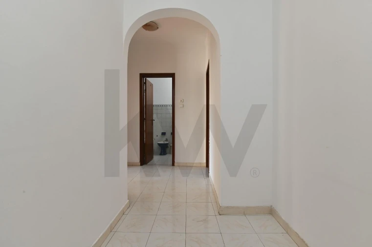 Apartamento T3 para Venda em Carnaxide e Queijas Foto 3