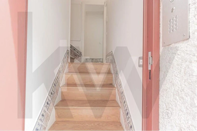 Apartamento T2 para Venda em Estrela Foto 2