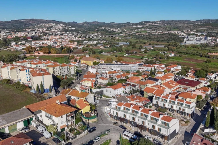 Moradia T2 para Venda em Loures Foto 70